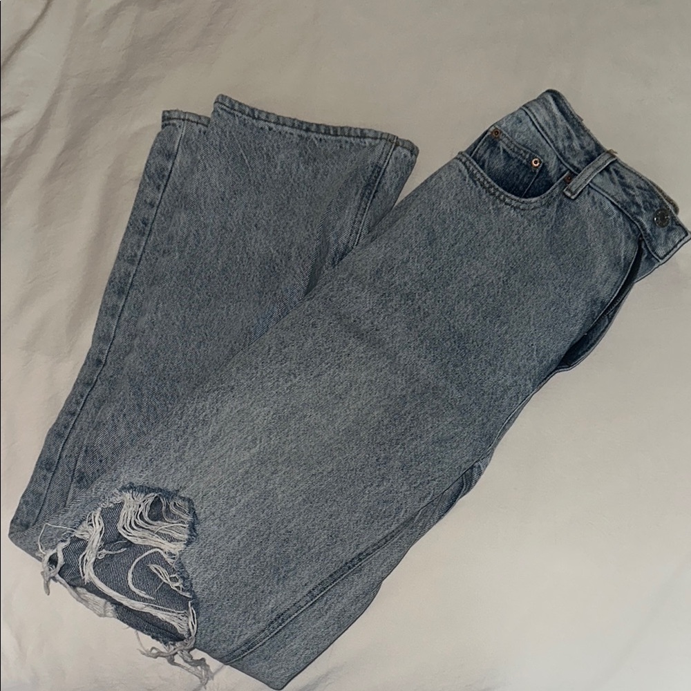 Classic Blue Distressed Women's Jeans 90’s boyfriend style